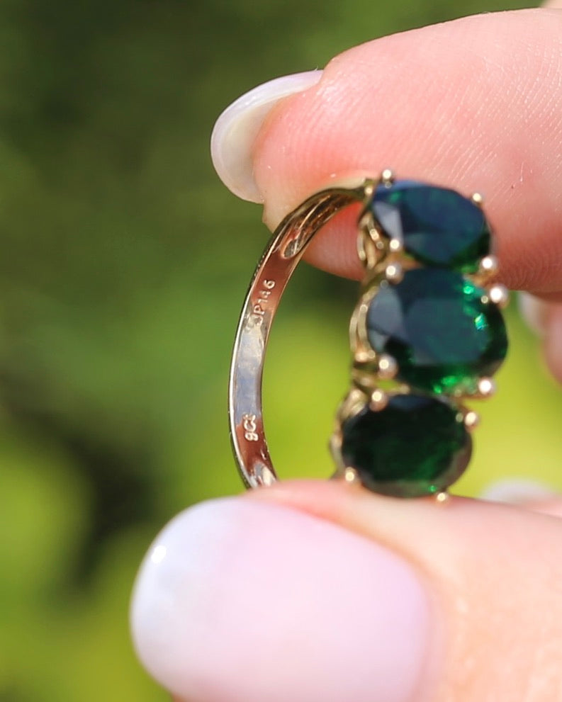 Glorious 5.18ct Tsavorite Green Garnet Trilogy Ring, 9ct Yellow Gold, size O1/2 or just over 7.25, 2.9g, with valuation