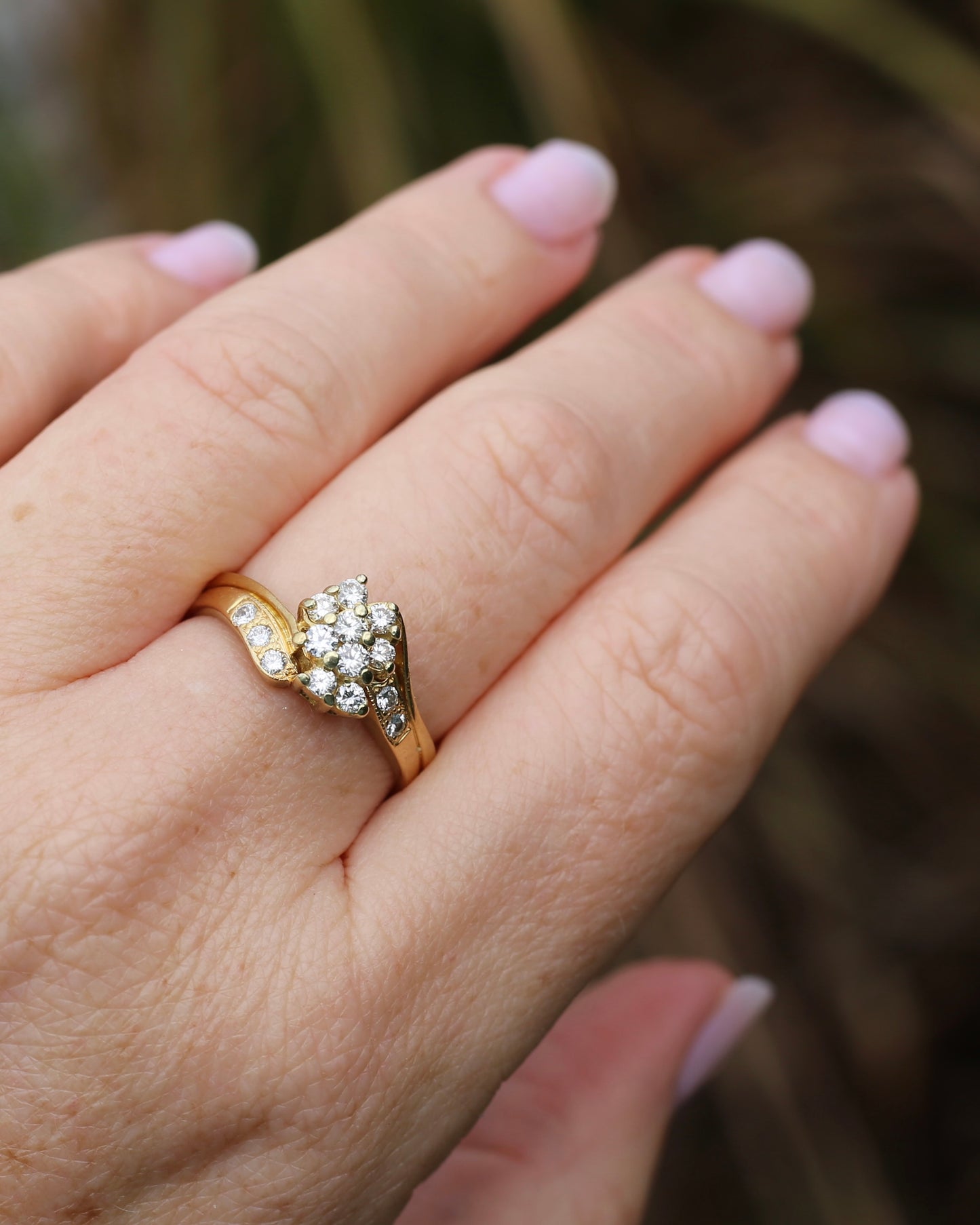 Circa 1970s Transitonal Brilliant Cut Diamond Ring, 18ct Yellow Gold Cluster Ring, size S or 9, 6.4g, with valuation