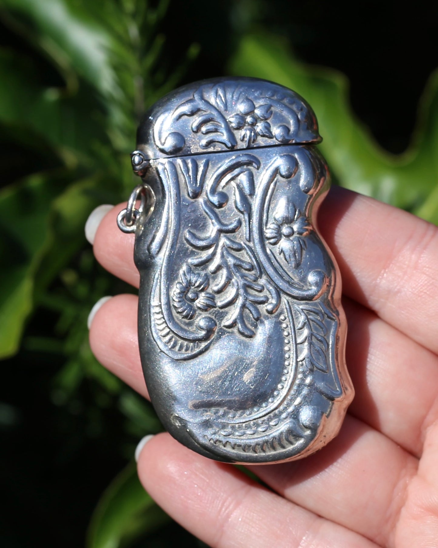 Art Nouveau Inspired Floral Repousse Vesta Case, Sterling Silver, 30.6g