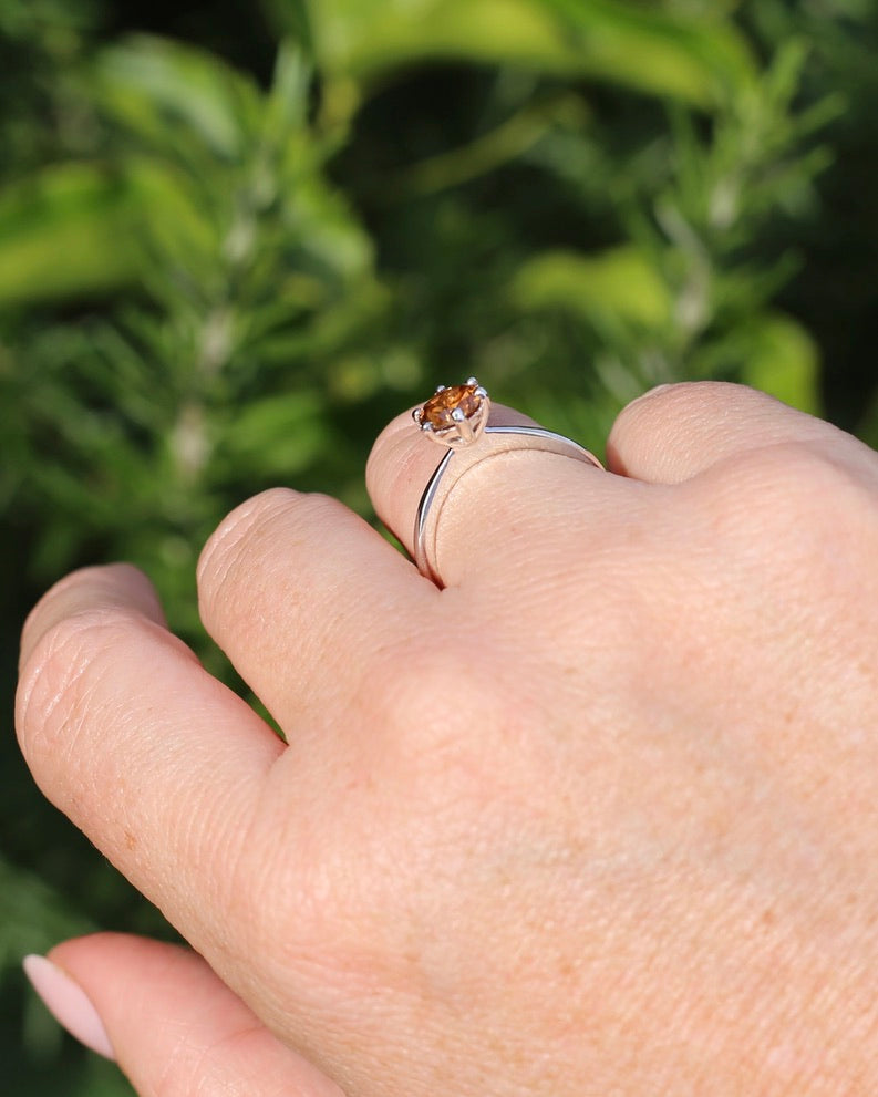 1.9ct Australian Zircon Solitaire, 6 claw set Sterling Silver, size P1/2 or 8, 3.0g