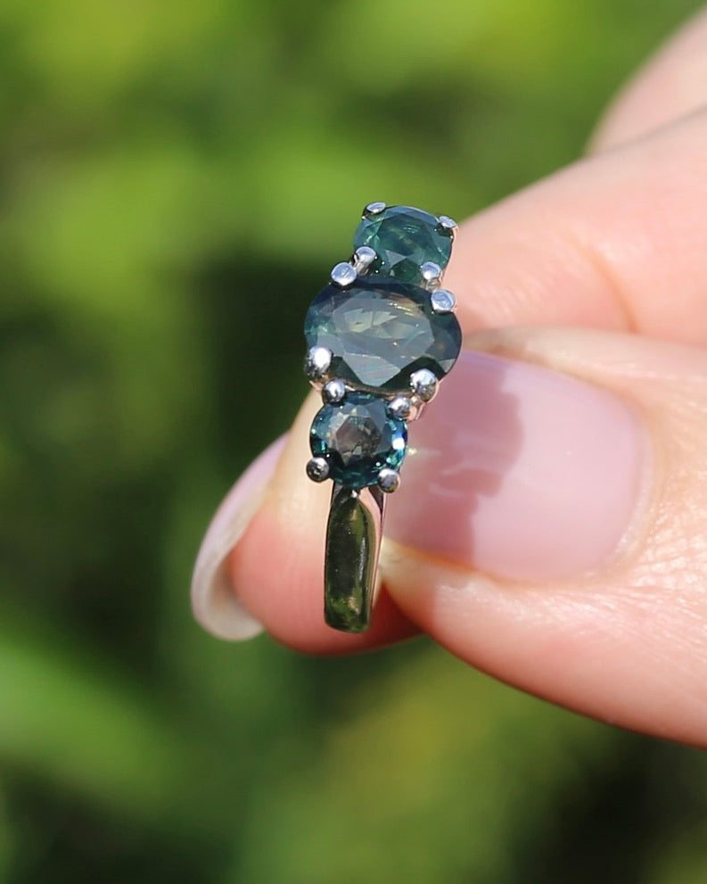 2.38ct Australian Sapphire Trilogy, Sterling Silver, size N1/2 or 7, 3.6g