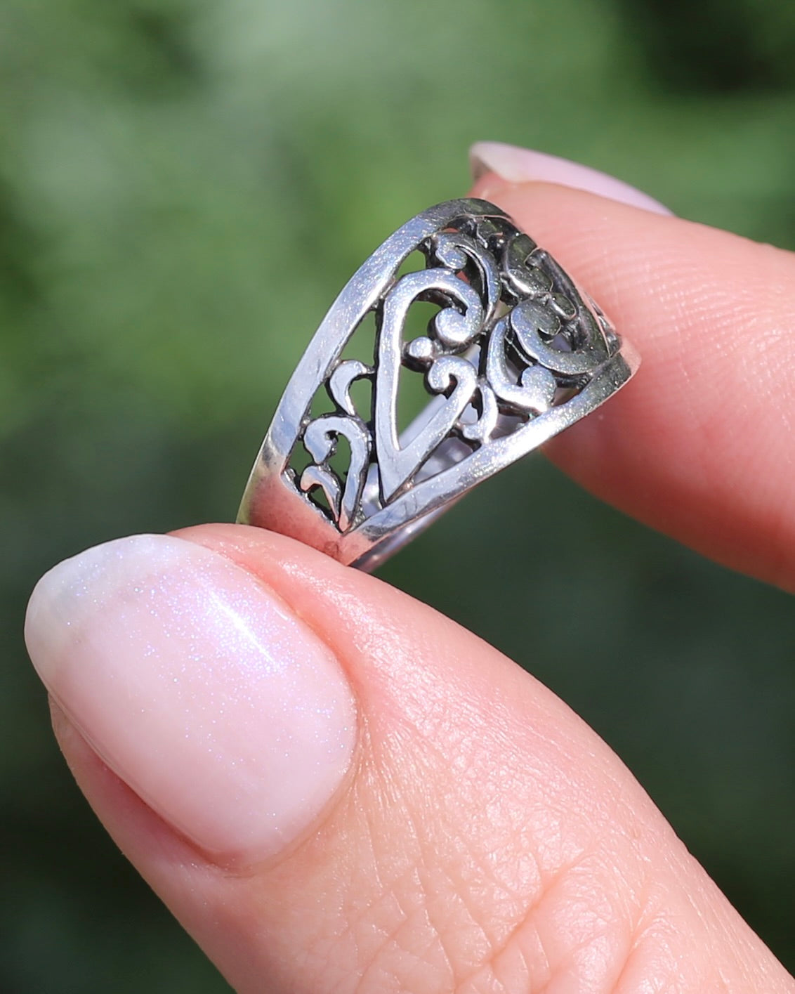 Hand Carved Flat Swirl J Ring, Sterling Silver, size R or 8.5 - fits more like a Q1/2 due to width, 3.78g