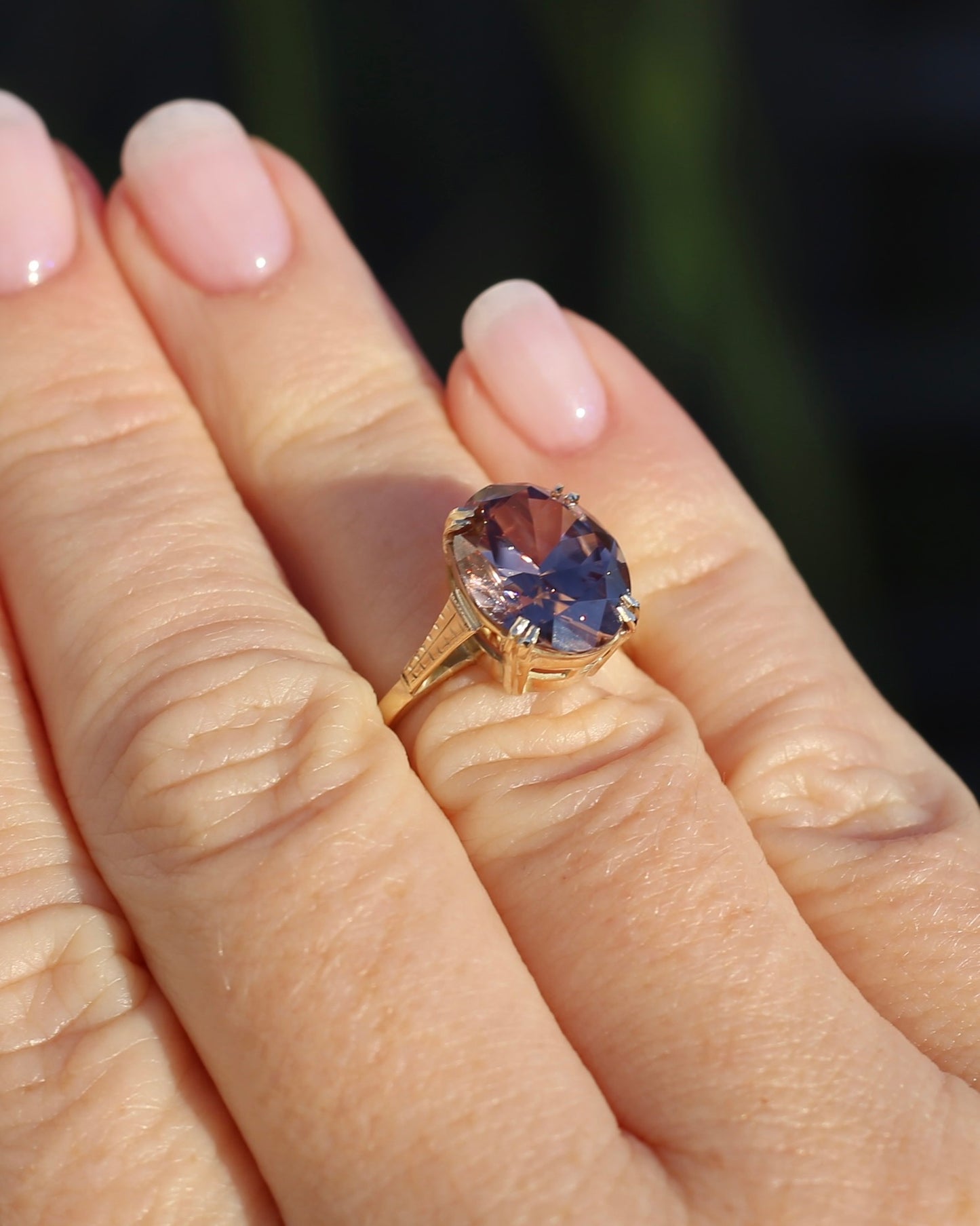 ON HOLD 7.9ct Mauve Damask Rose Oval Natural Zircon in Vintage 9ct Double Claw Ring, 9ct Yellow Gold, size M or 6.25, 3.59g