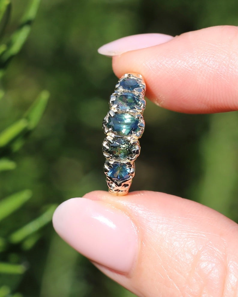 2.08ct Parti Sapphire Five Stone Ring,London Made 1989 9ct yellow Gold, size P1/2 or 8, 3.07g