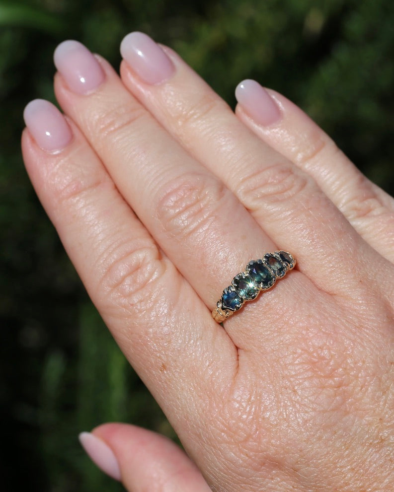 2.08ct Parti Sapphire Five Stone Ring,London Made 1989 9ct yellow Gold, size P1/2 or 8, 3.07g