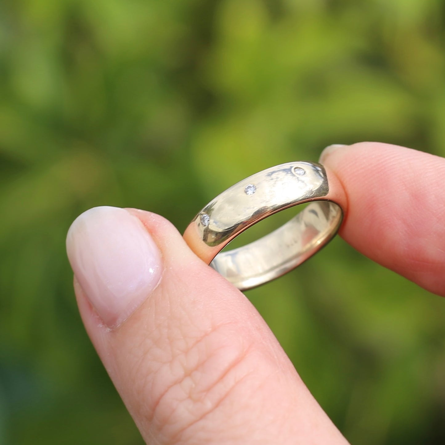 Chunky Half Round 9ct Gold Ring with 3 Punch Set Diamonds, 9ct Yellow Gold, size 8.5 or just under R