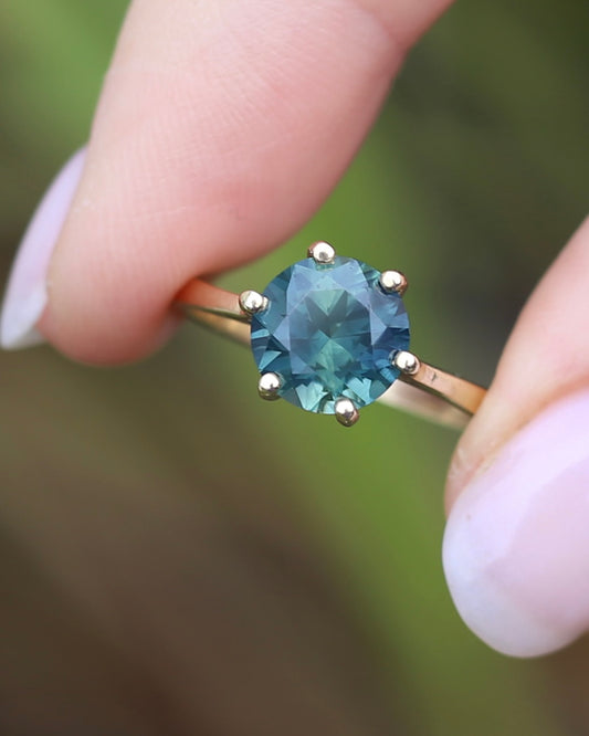 2.95ct Unheated Parti Sapphire Solitaire, 9ct Yellow Gold, size O or 7.5, 3.05g