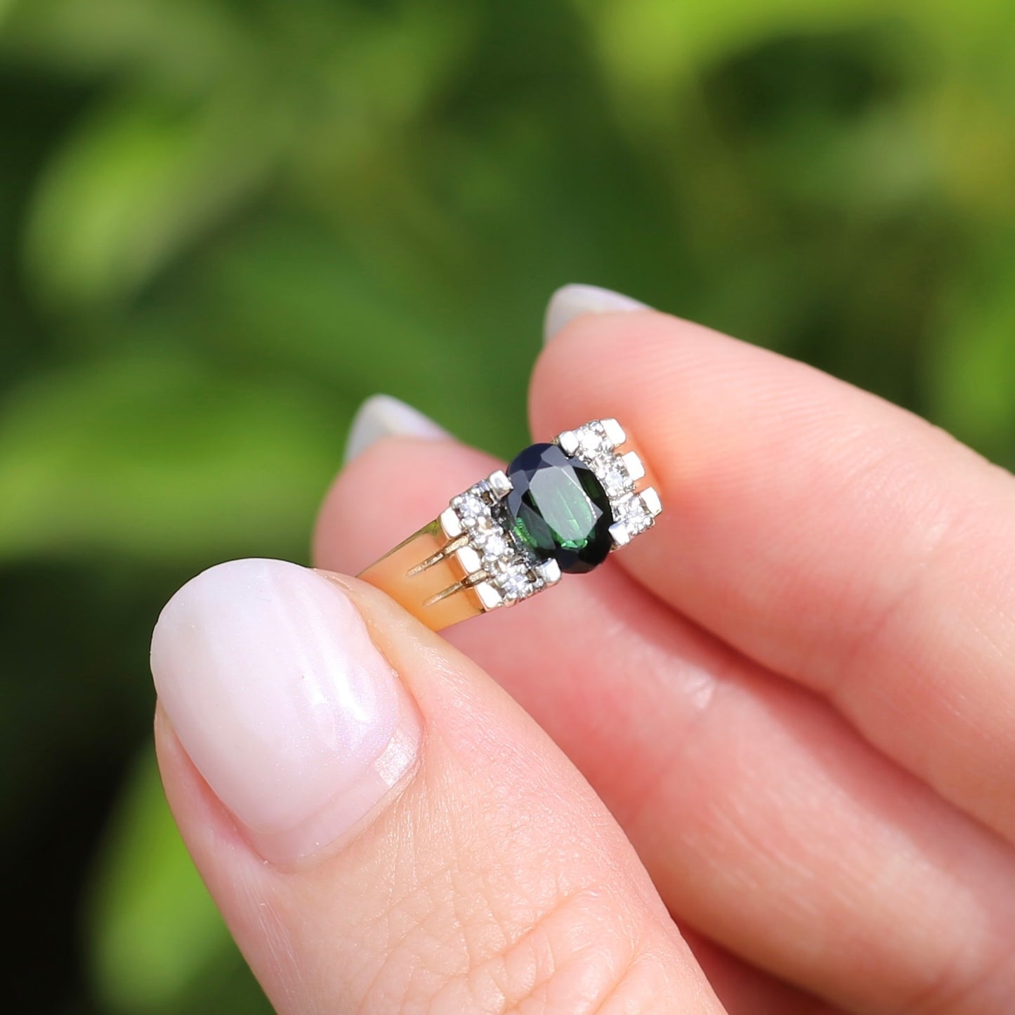 0.95ct Green Tourmaline and Diamond High Set Ring, 9ct White and Yellow Gold, size O or just over 7