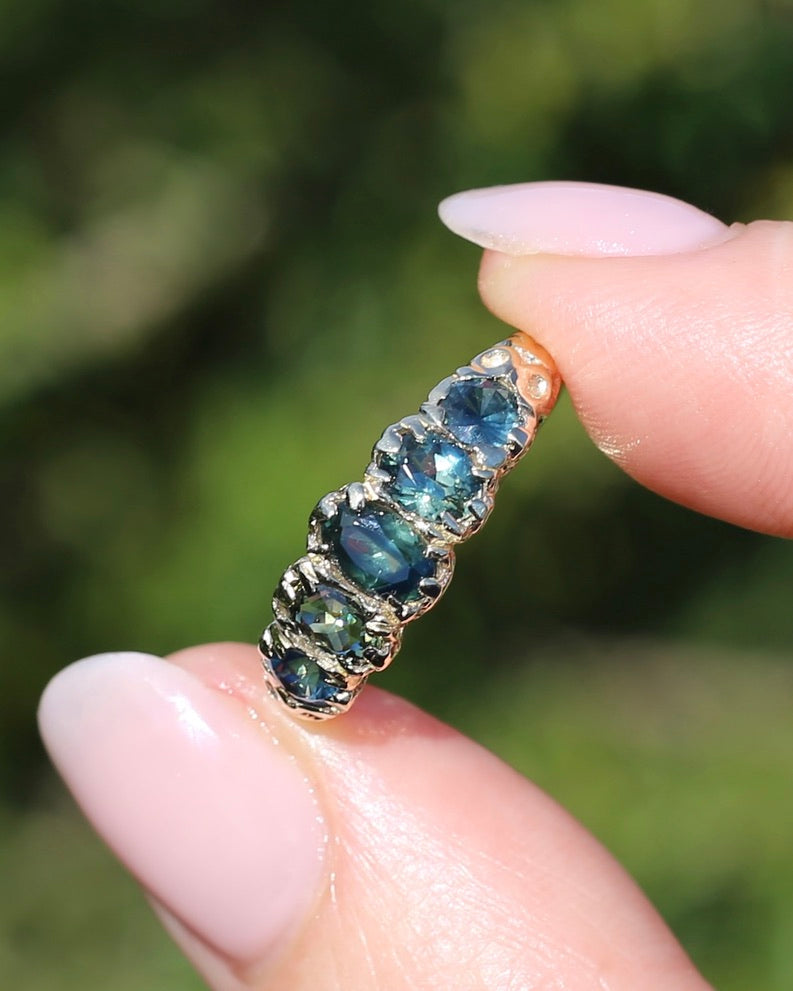 2.08ct Parti Sapphire Five Stone Ring,London Made 1989 9ct yellow Gold, size P1/2 or 8, 3.07g