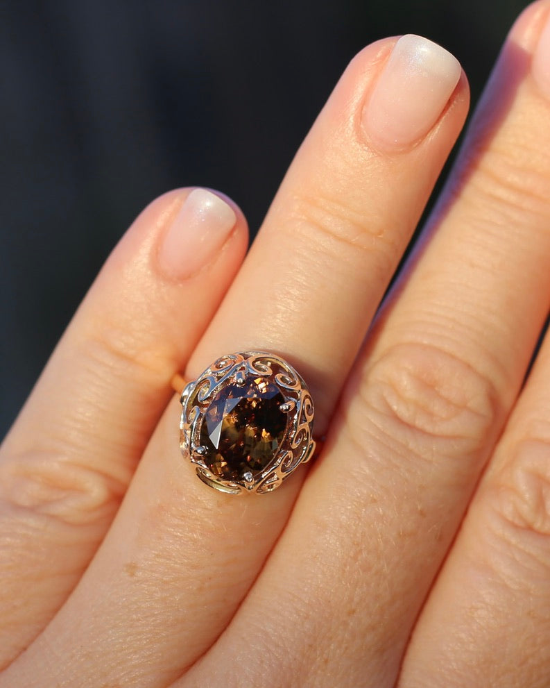 6.9ct Oval Natural Zircon in Raised Filigree Setting, 10ct Yellow Gold, size M1/2 or 6.5, 4.83g