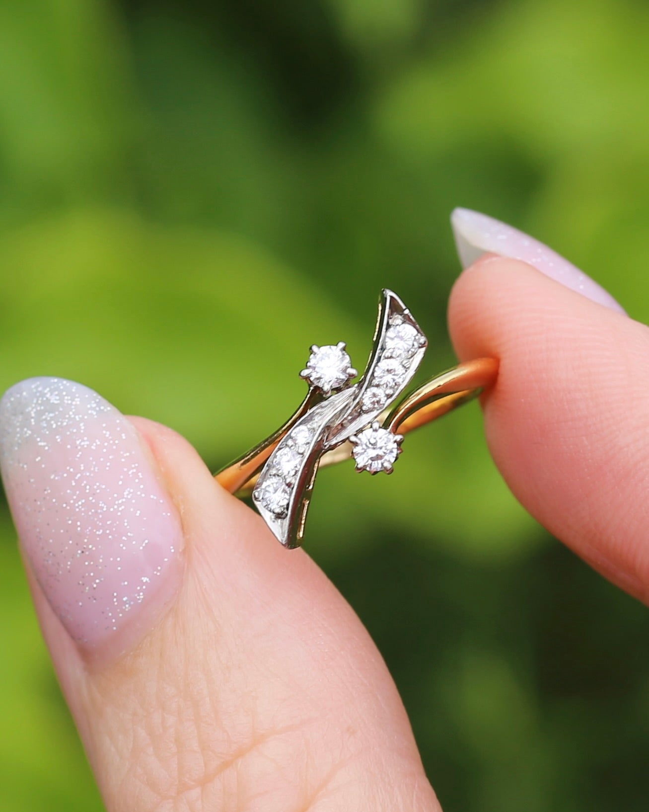 Antique Circa 1910 "Belle Epoque Toi et Moi" Asymmetric Diamond Bow Ring, 18ct Yellow Gold and Platinum, size L1/2 or 6, 3.62g