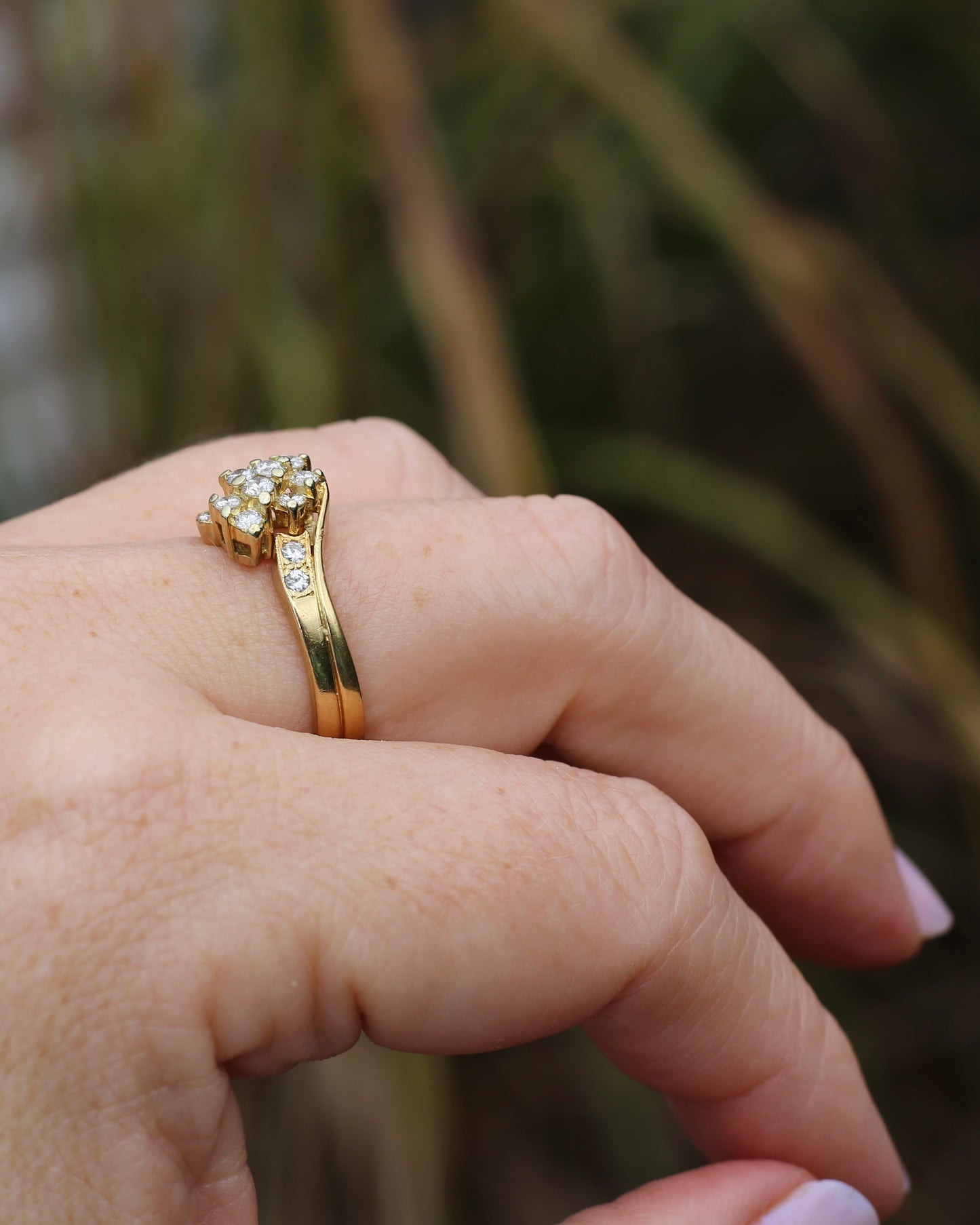 Circa 1970s Transitonal Brilliant Cut Diamond Ring, 18ct Yellow Gold Cluster Ring, size S or 9, 6.4g, with valuation