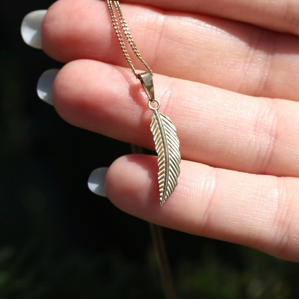 Delicate Gold Feather Pendant, 9ct Yellow Gold, 0.26g