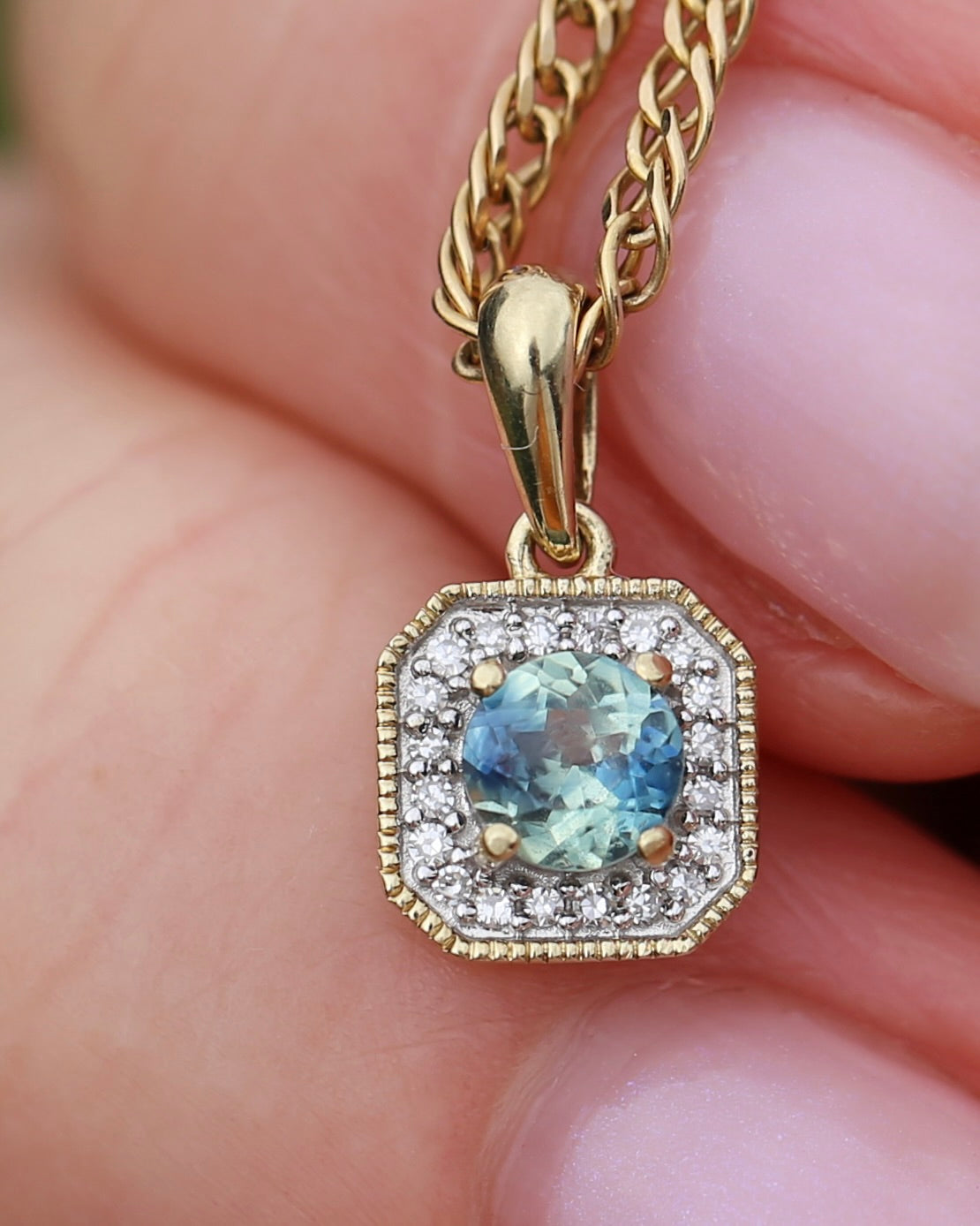 4mm Parti and Diamond Pendant, 9ct Yellow and White Gold, 0.52g