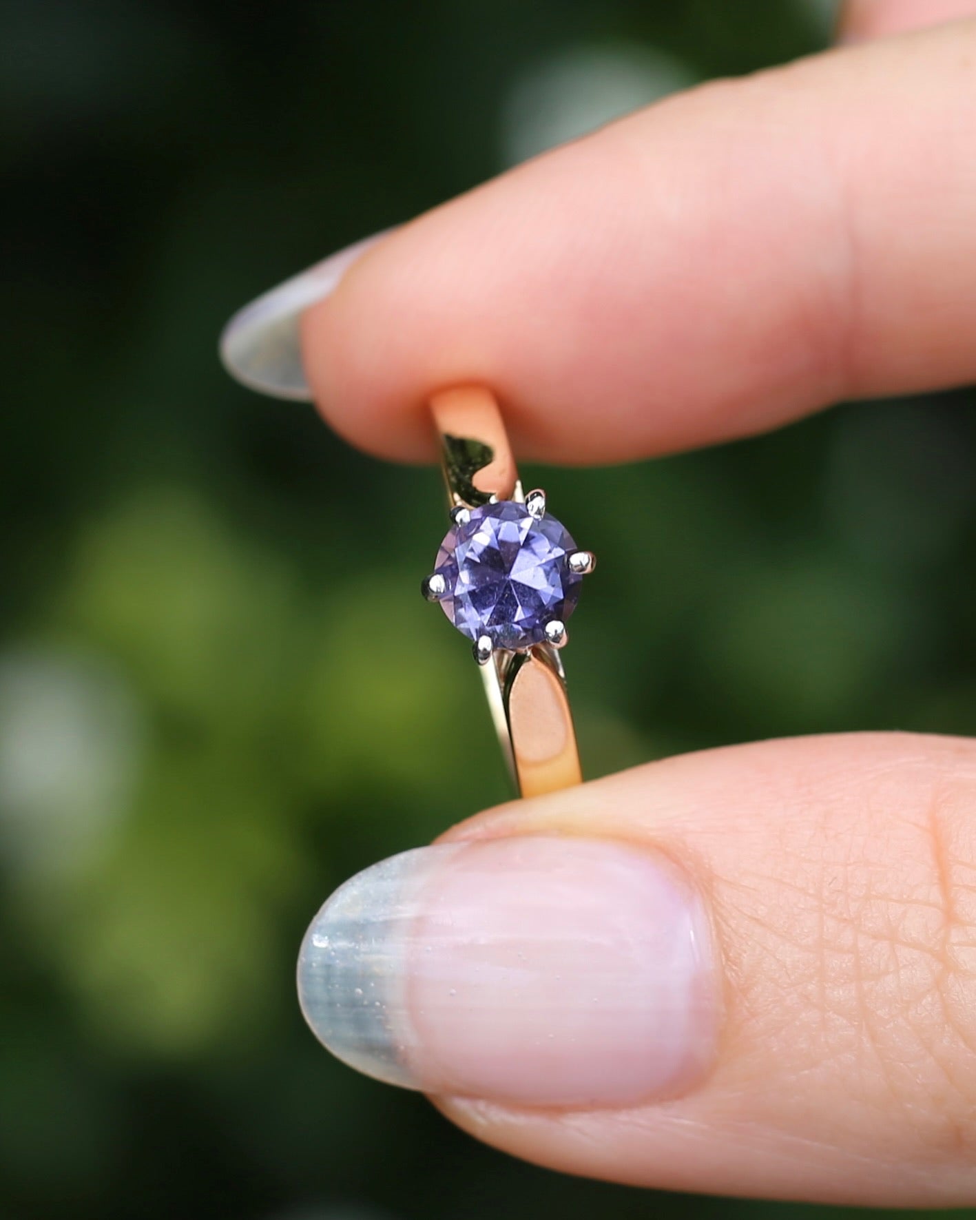 Hand Carved Australian Iolite Solitaire Ring, 9ct White and Yellow Gold, size S1/2 or 9.25, 3.03g