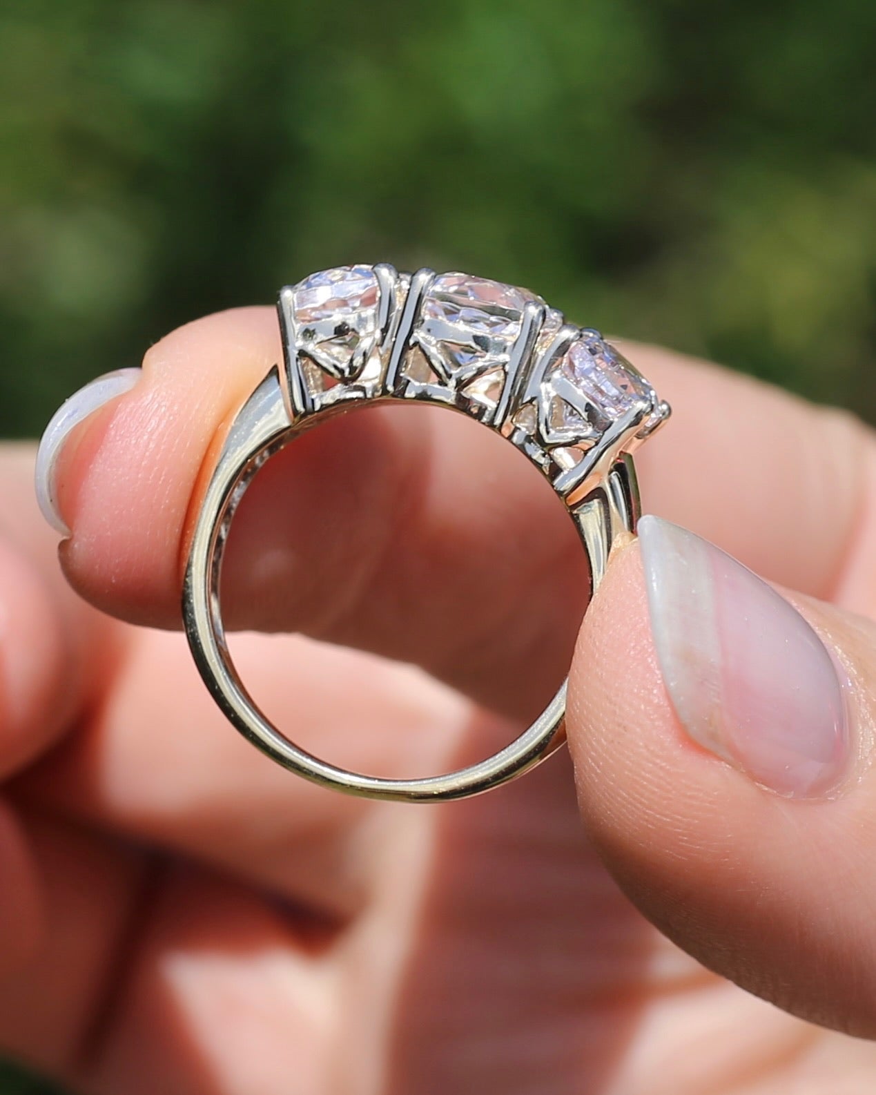 Oval Trilogy Rock Crystal Ring, 9ct Yellow Gold, size Q1/2 or 8.5, 5.59g