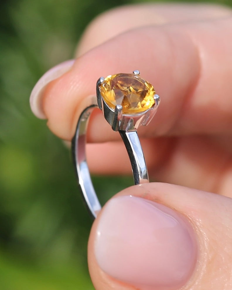 Vibrant Orange Citrine Ring, Sterling Silver, size P or 7.5, 3.1g