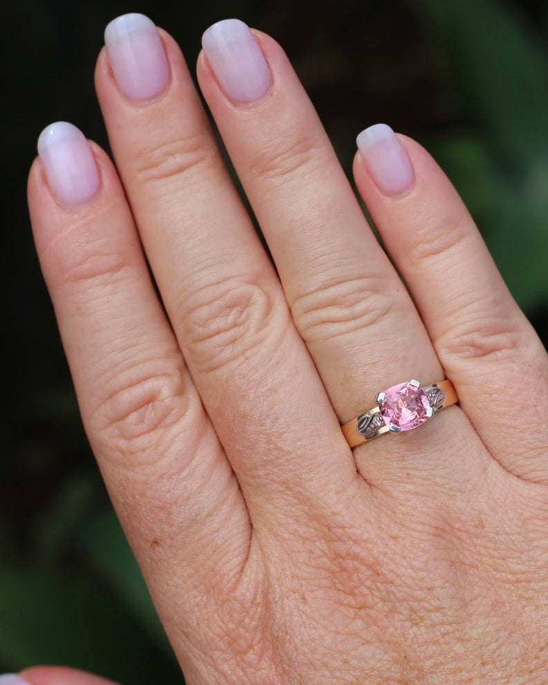 1.62ct Natural Pink Tourmaline in 1970s Mixed Metal Setting with Diamond Side Stones, size P or 7.5, 4.34g