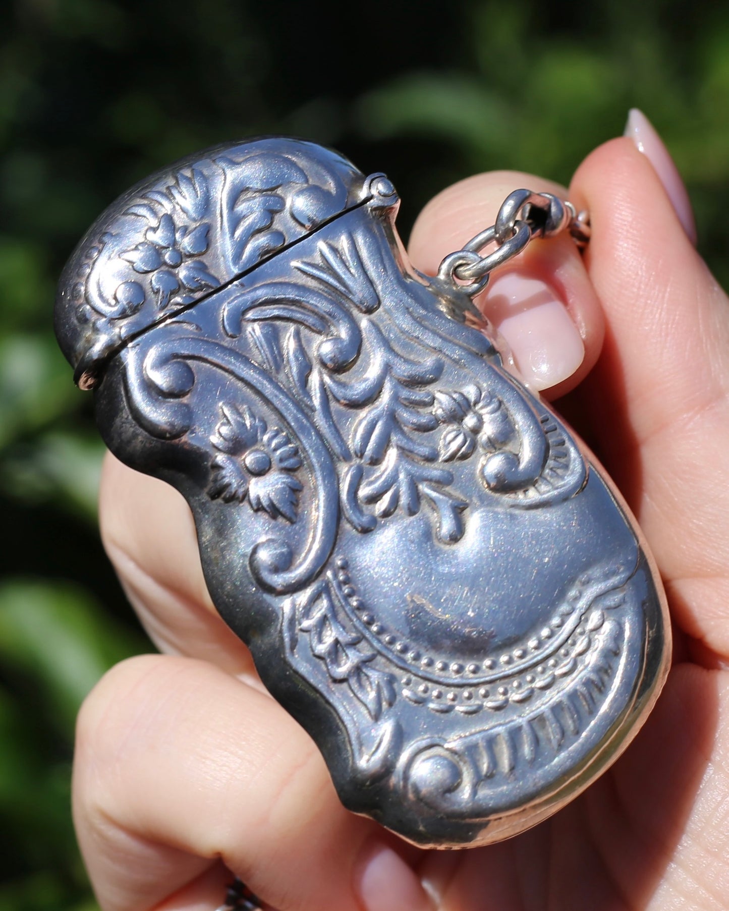 Art Nouveau Inspired Floral Repousse Vesta Case, Sterling Silver, 30.6g