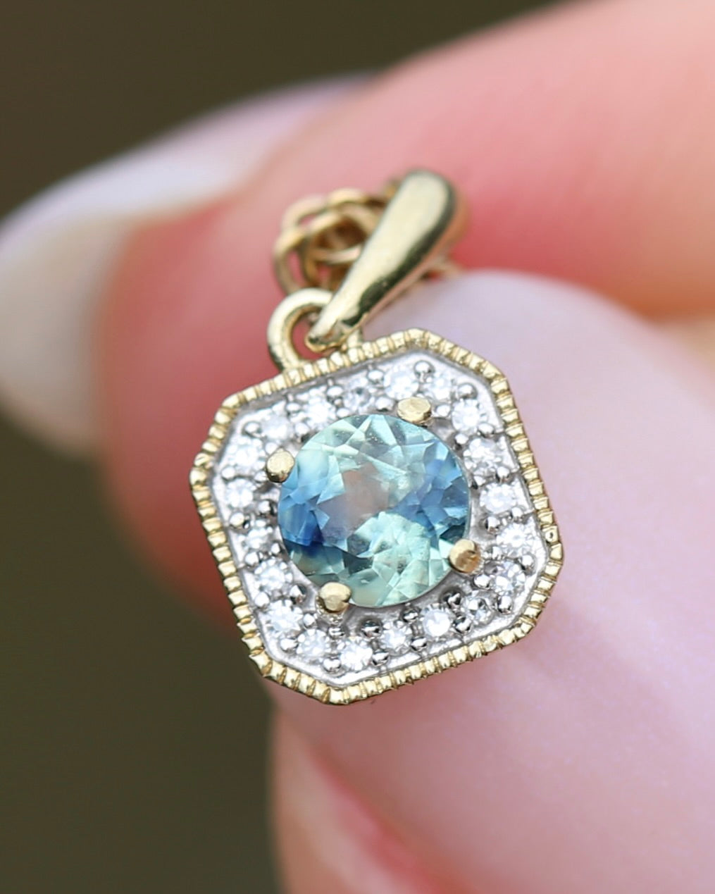 4mm Parti and Diamond Pendant, 9ct Yellow and White Gold, 0.52g