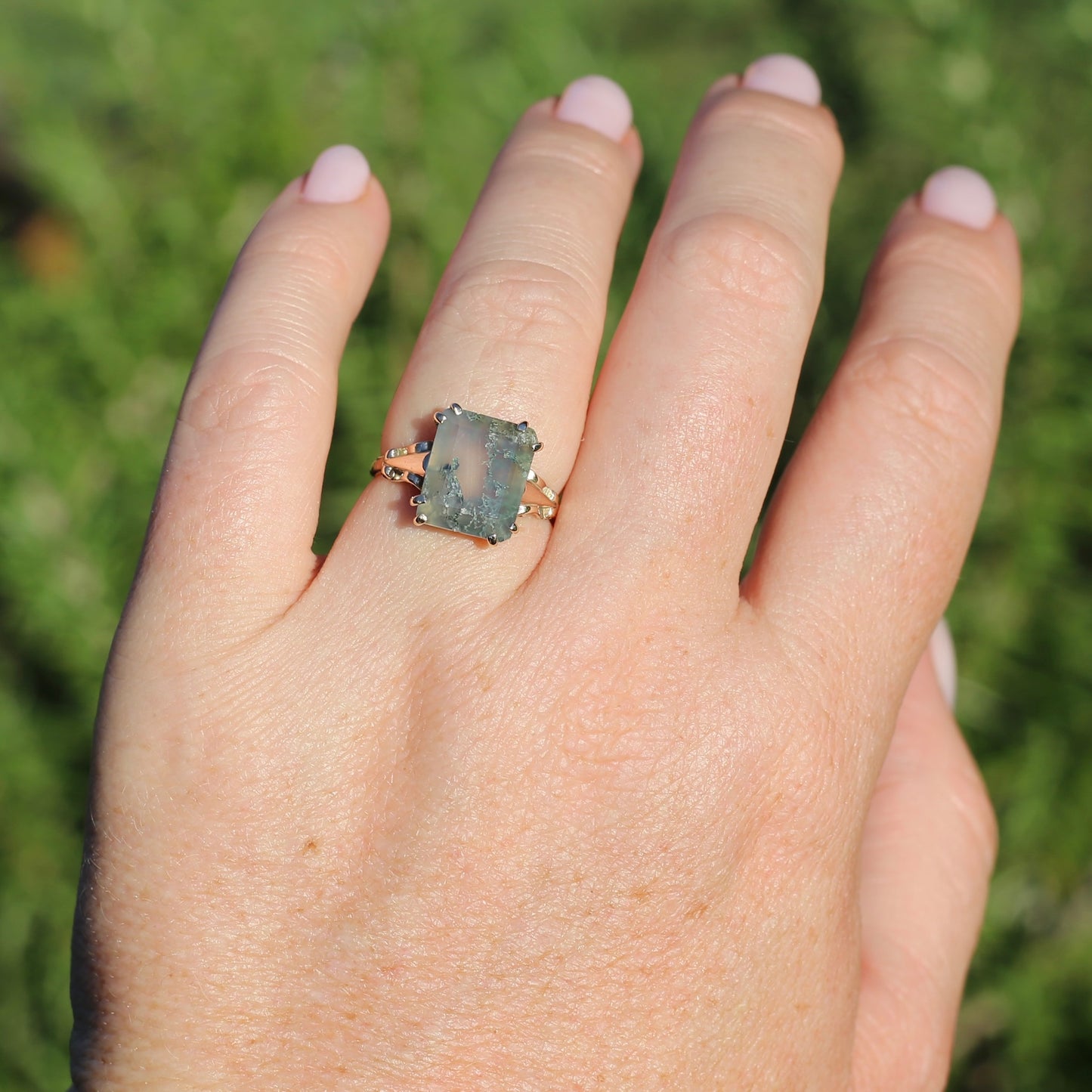 4.95ct Emerald Cut Moss Agate Ring with Fabulous Double Claws, 9ct Older Rosey Gold, size N1/2 or 6.75