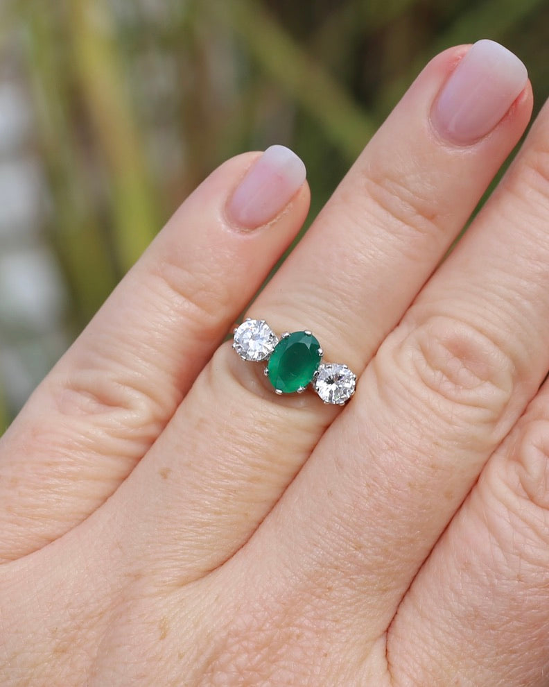 1988 Made Green and White Stone Trilogy, 9ct Yellow and White Gold, size L or 5.75, 2.23g