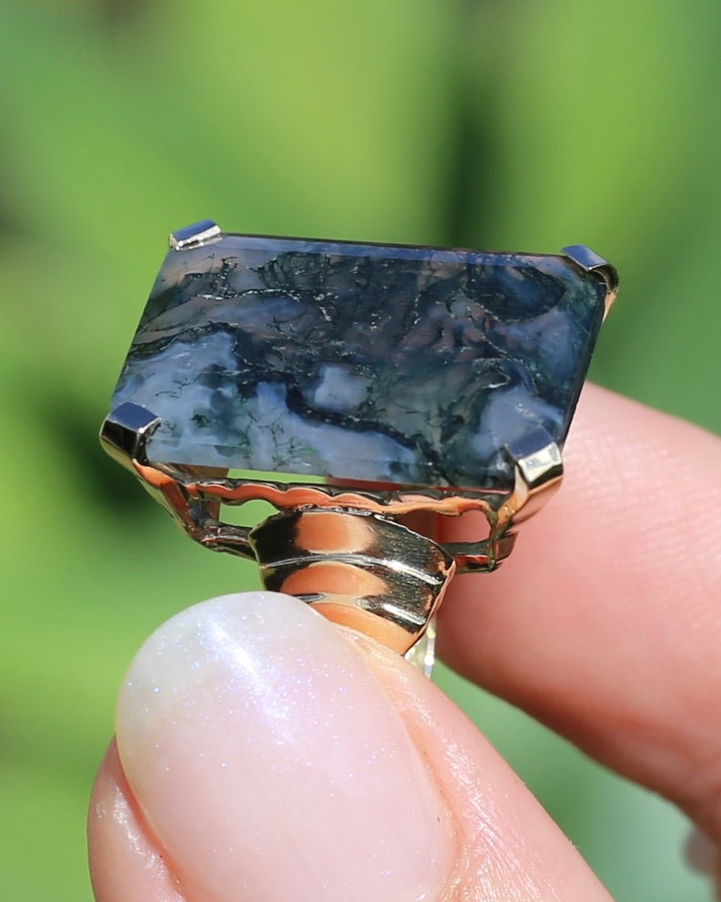 1963 London Made 14.5ct Moss Agate Cocktail Ring, 9ct Yellow Gold, size M or 6.25, 6.75g