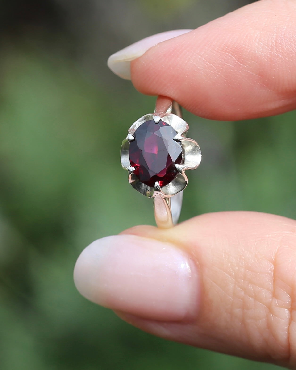 On HOLD Vintique Rhodolite Garnet Belcher Ring, Sterling Silver, size O1/2 or 7.5, 2.44g