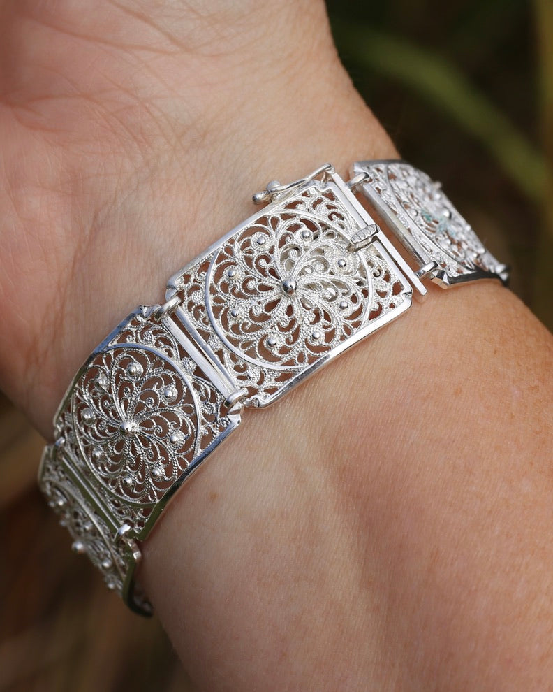 Vintage Filigree 835 Silver Bracelet with Safety Clasp, 835 European Silver, 20.75g, 7.5 inches or 19cm
