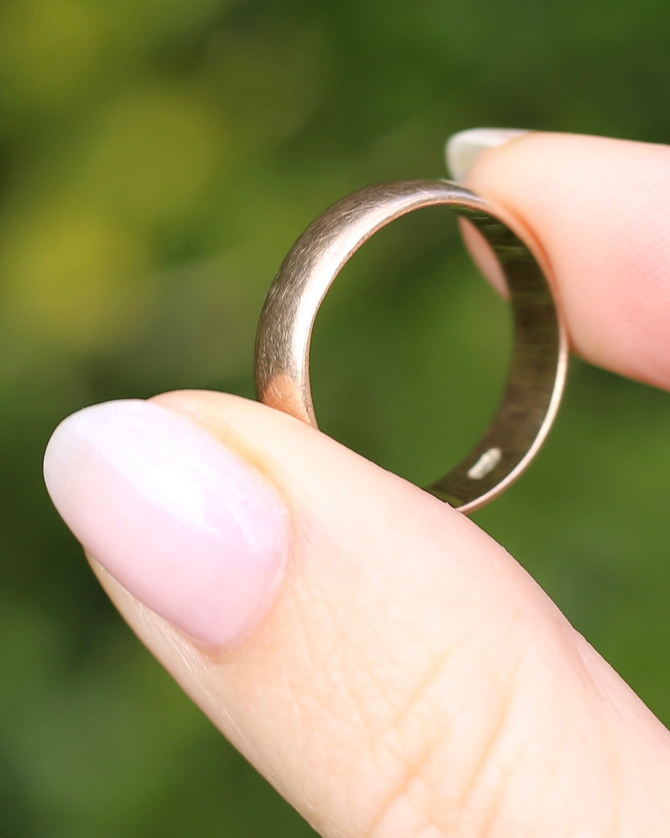 Vintage Rosey Gold Half Round Chunky Wedder, 9ct Old Rosey Gold, size 9 or R1/2 (fits more like a Q1/2-R due to width)