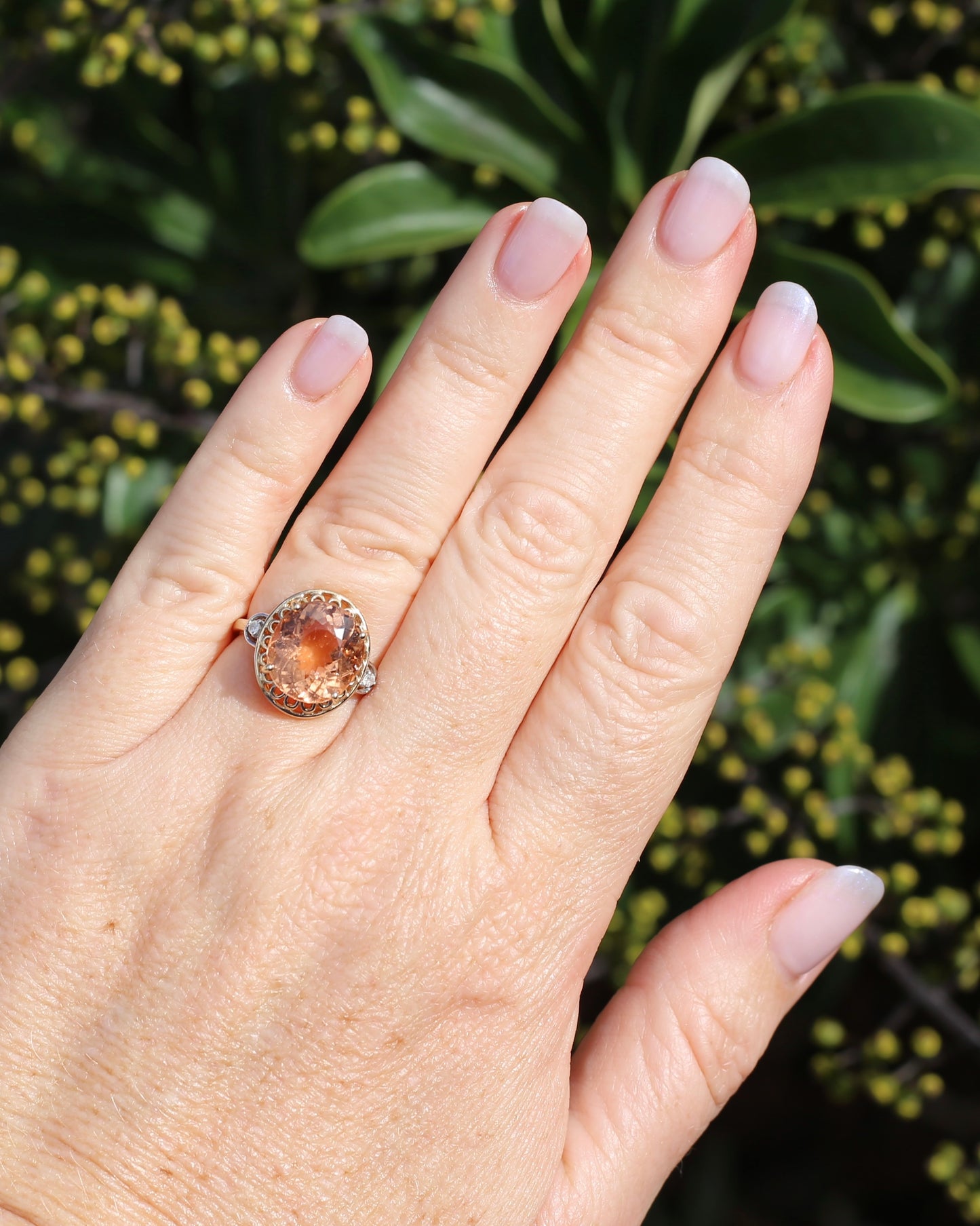Oval Peach Tourmaline Ring, 9ct Yellow Gold, size N or 6.75, 3.95g, with valuation