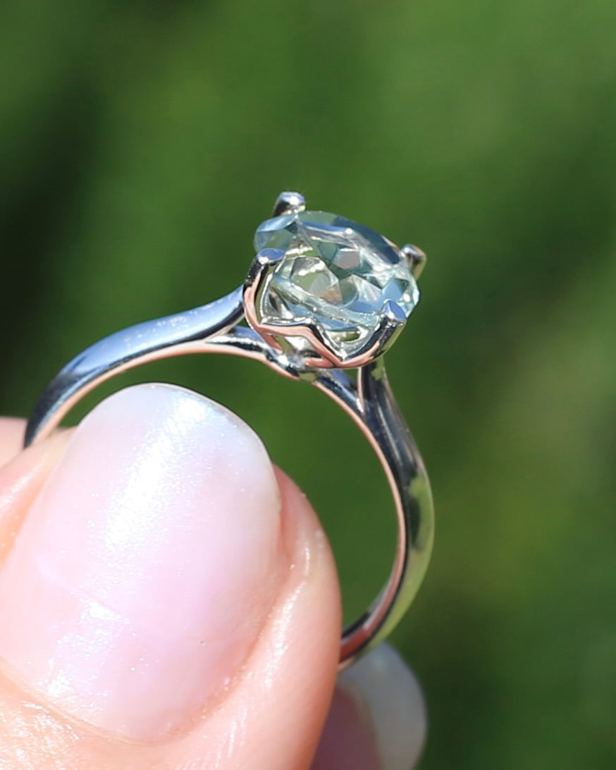 1.7ct Prasiolite Solitaire, Sterling Silver, size N or just over 6.5, 2.1g
