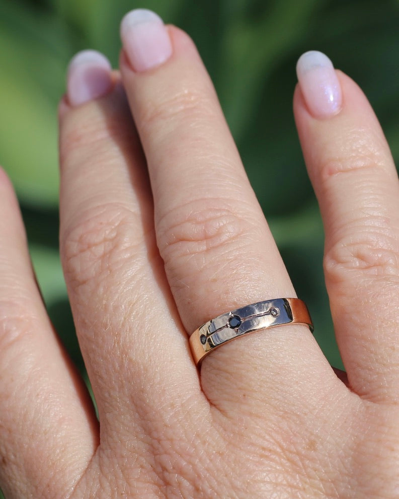 Black and Champagne Set Diamond Band, 9ct Rose Gold, size 8.5 or just over Q1/2 - fits more like a Q or just under 8.25, 3.0g