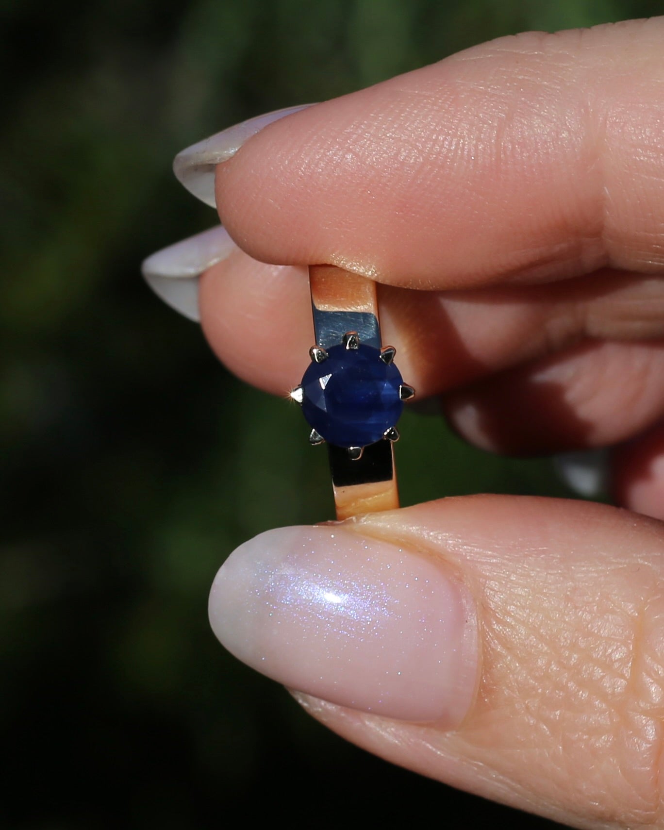 ON HOLD Multi Claw Set Vintage Blue Sapphire Ring with Silk Inclusions, 9ct Yellow Gold, size L1/2 or 6, 2.49g