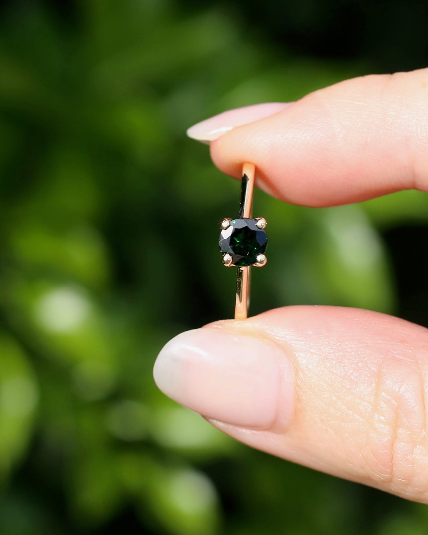 0.72ct Natural Dark Green Tsavorite Garnet, 10ct Yellow Gold, size P or 7.75, 1.53g