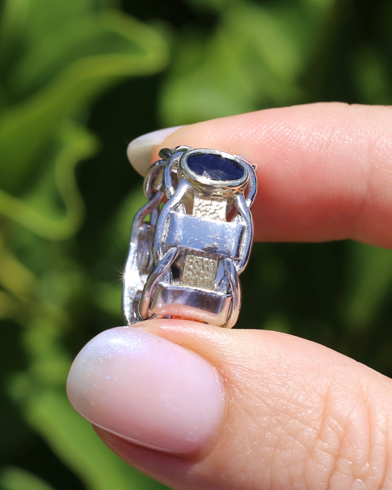 Mixed Metal Bezel Set Natural Sapphire Chunky Textured Ring in 9ct Yellow Gold and Sterling Silver, size R ot 8.5 (fits like P1/2 or 8), 8.77g