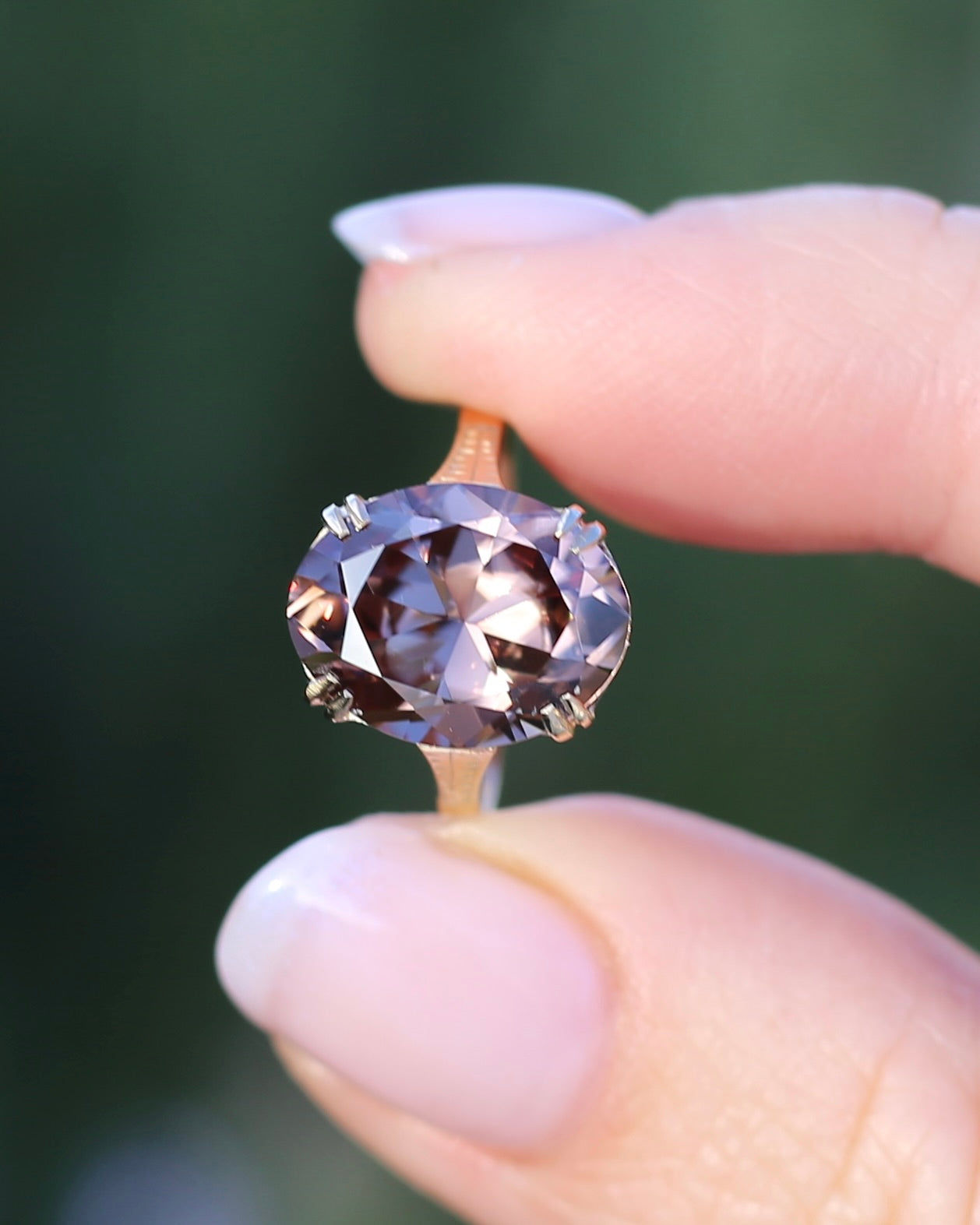 ON HOLD 7.9ct Mauve Damask Rose Oval Natural Zircon in Vintage 9ct Double Claw Ring, 9ct Yellow Gold, size M or 6.25, 3.59g