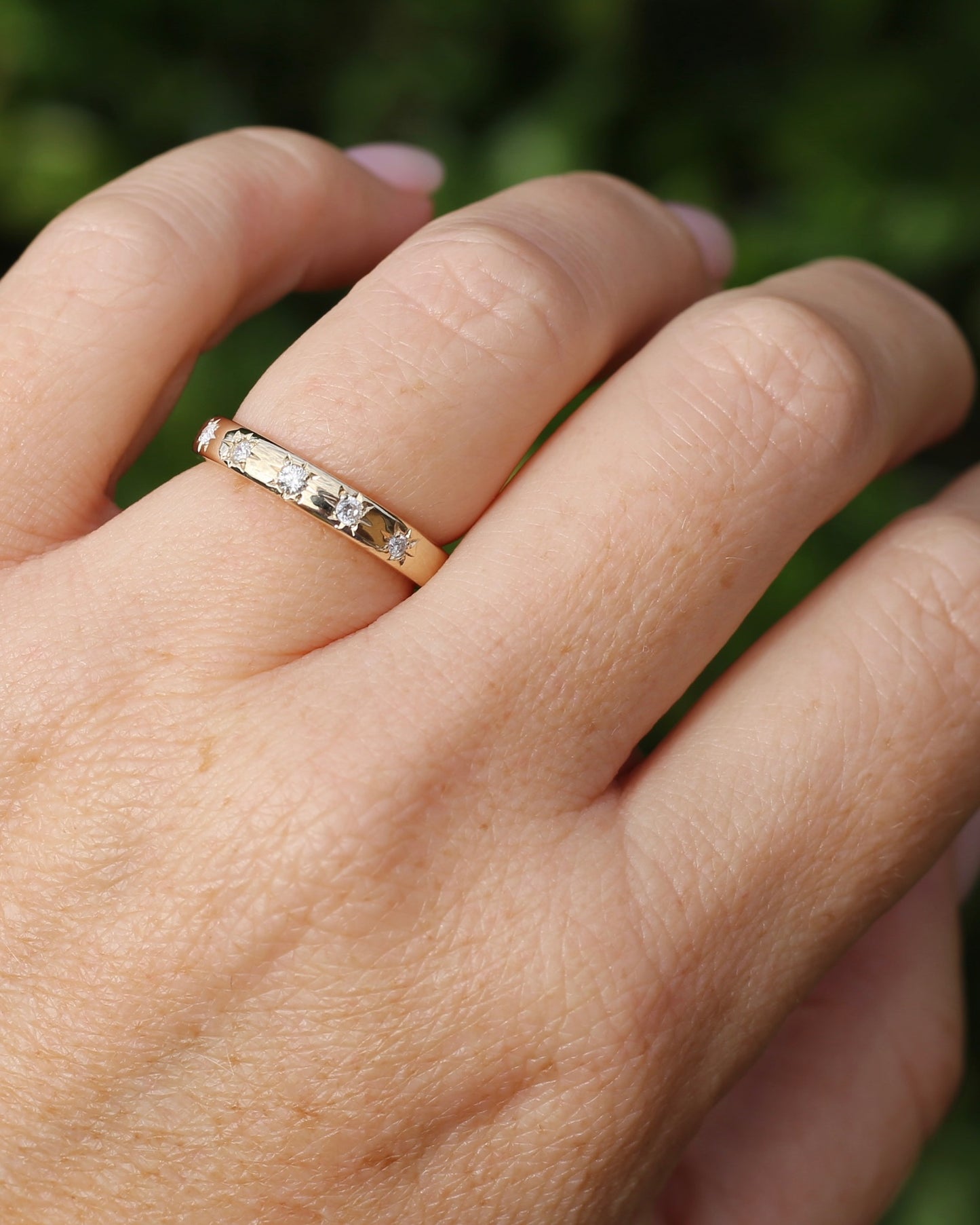 Reclaimed 9ct Yellow Gold Ring Star Set with 5 reclaimed Diamonds, size O1/2 or 7.25