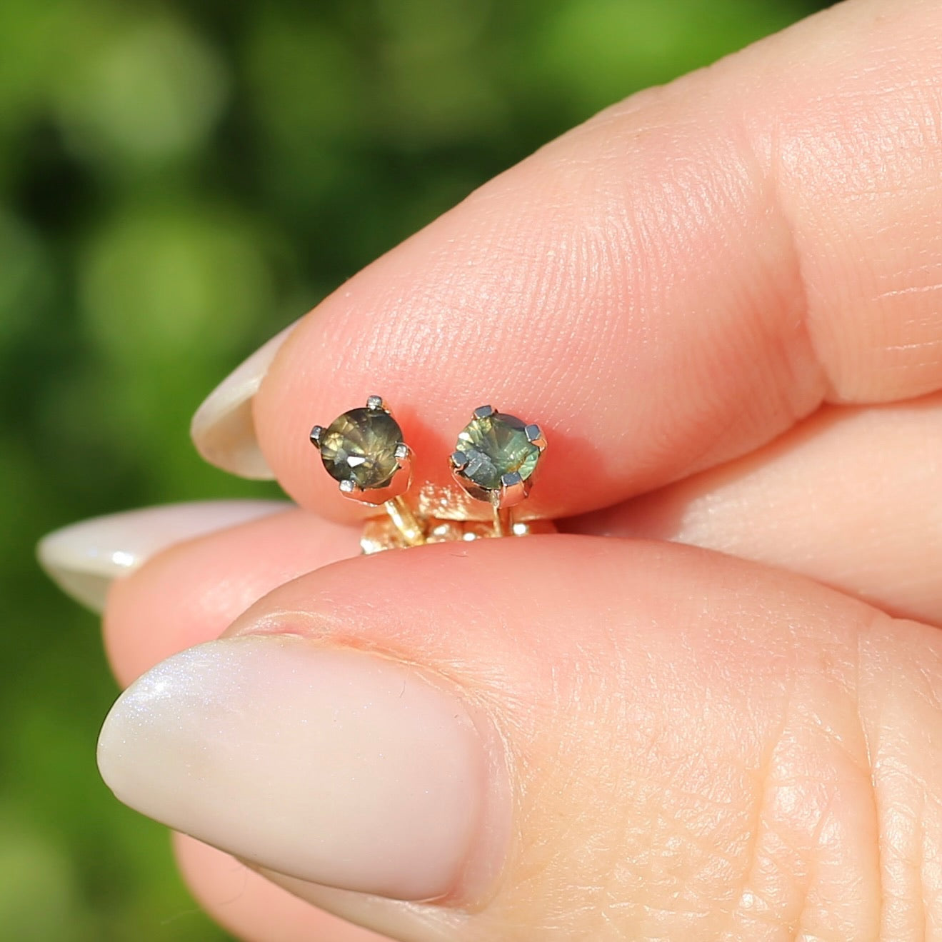 3.5mm Sapphire Stud Earrings, Green Brown, 4 claw 9ct Yellow Gold