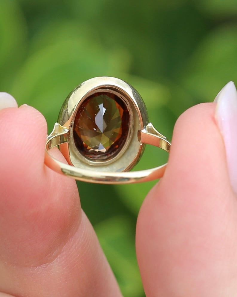 5.08ct Bezel Set Tiered Zircon Ring, 9ct Yellow Gold, size P or 7.5, 14ct Yellow Gold, 4.06g