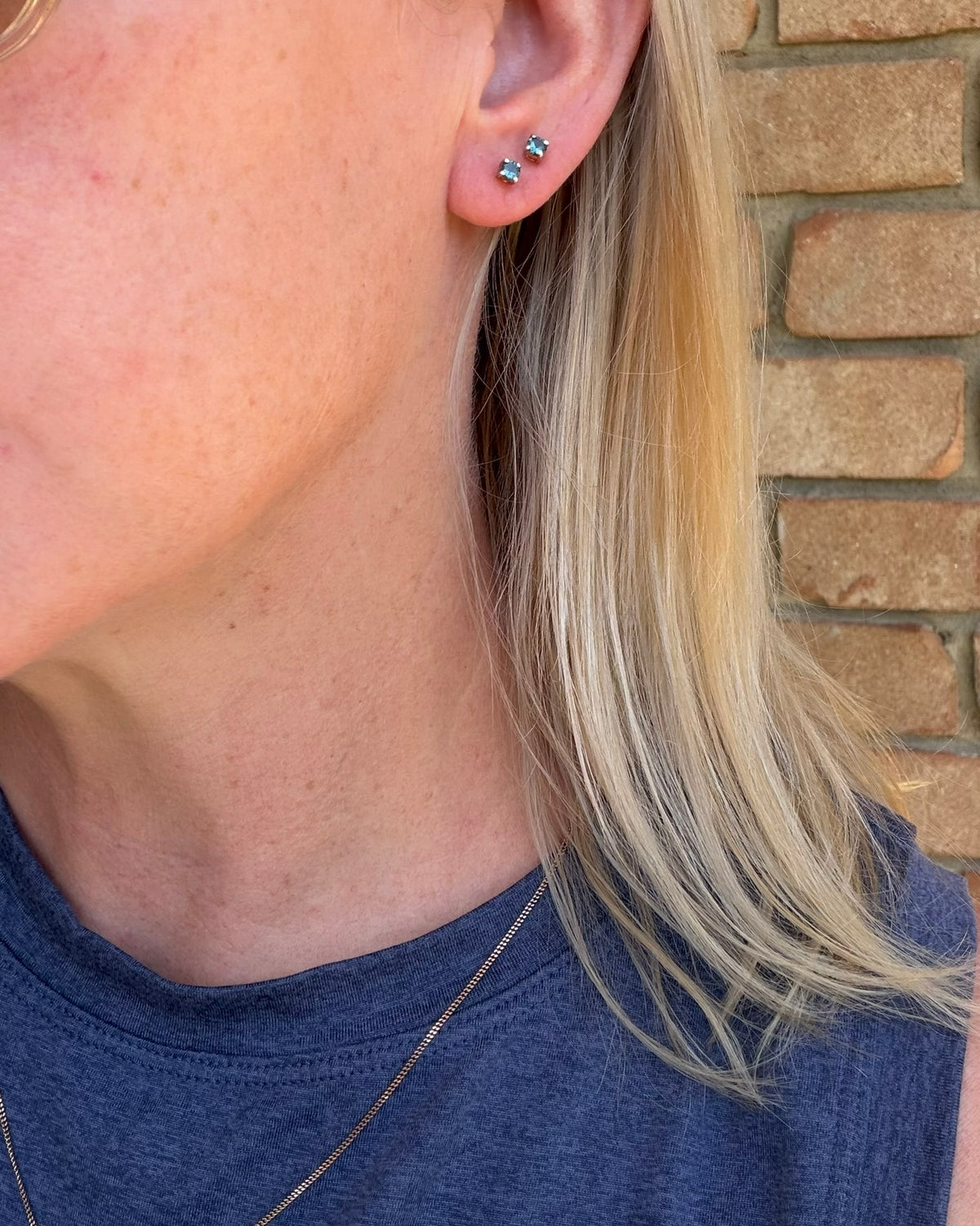 3.4mm 0.35ct combined Vibrant Blue Natural Spinel Studs, 9ct Yellow Gold, 0.64g