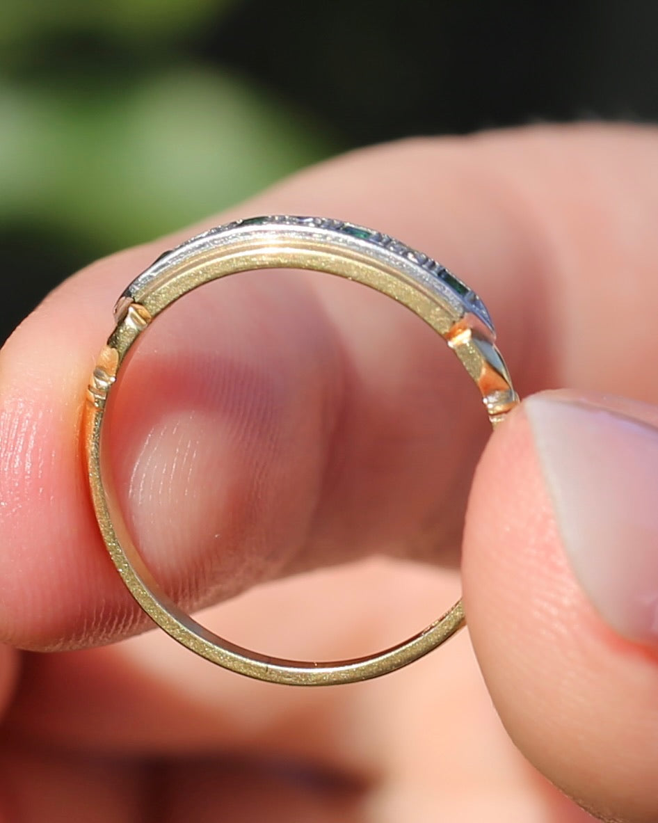 Circa 1930s Natural Emerald & Single Cut Diamond 18ct & Platinum 7 Stone Stacker, size O or 7.25, 2.05g