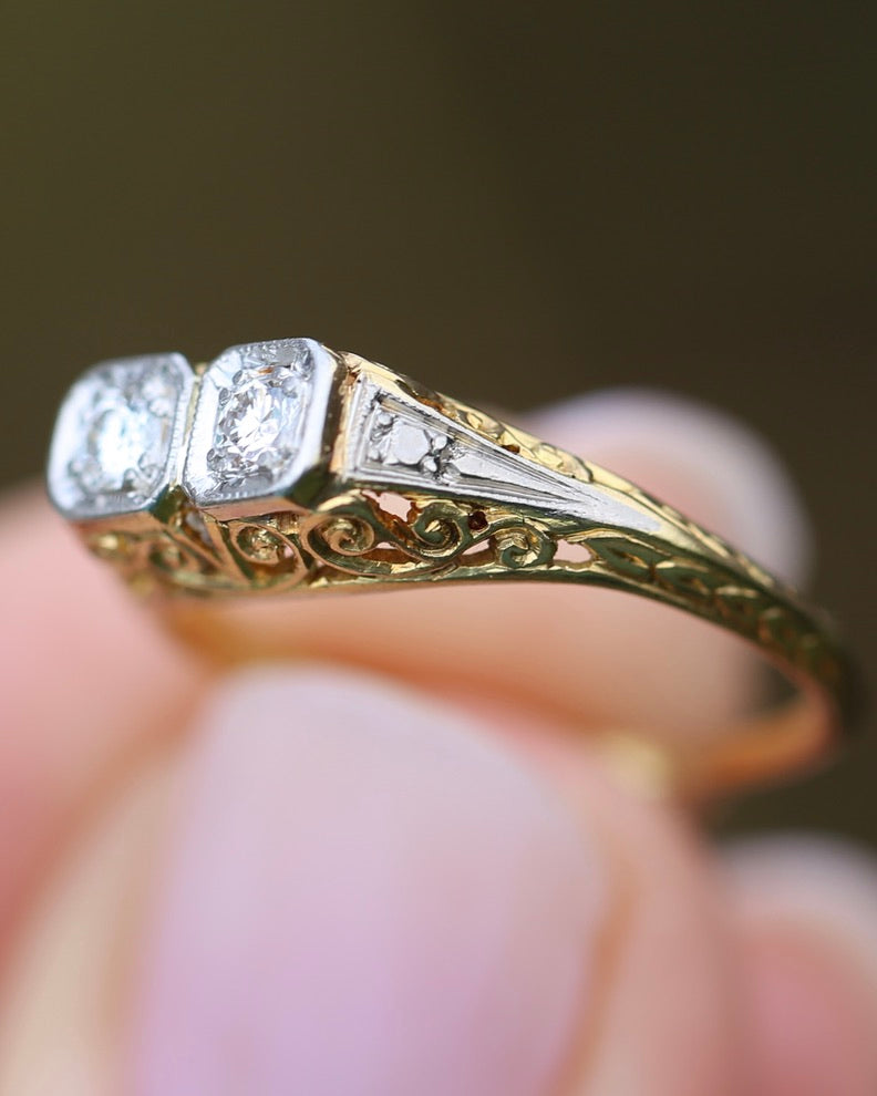 Circa 1910 Antique Toi Et Moi Transitional Cut Diamond Ring, 18ct Yellow Gold and Platinum, size N or just over 6.5, 2.42g, with valuation