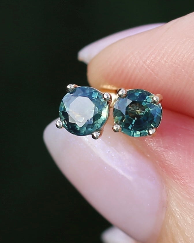 1.3ct Parti Sapphire Studs, 9ct Yellow Gold, 0.83g