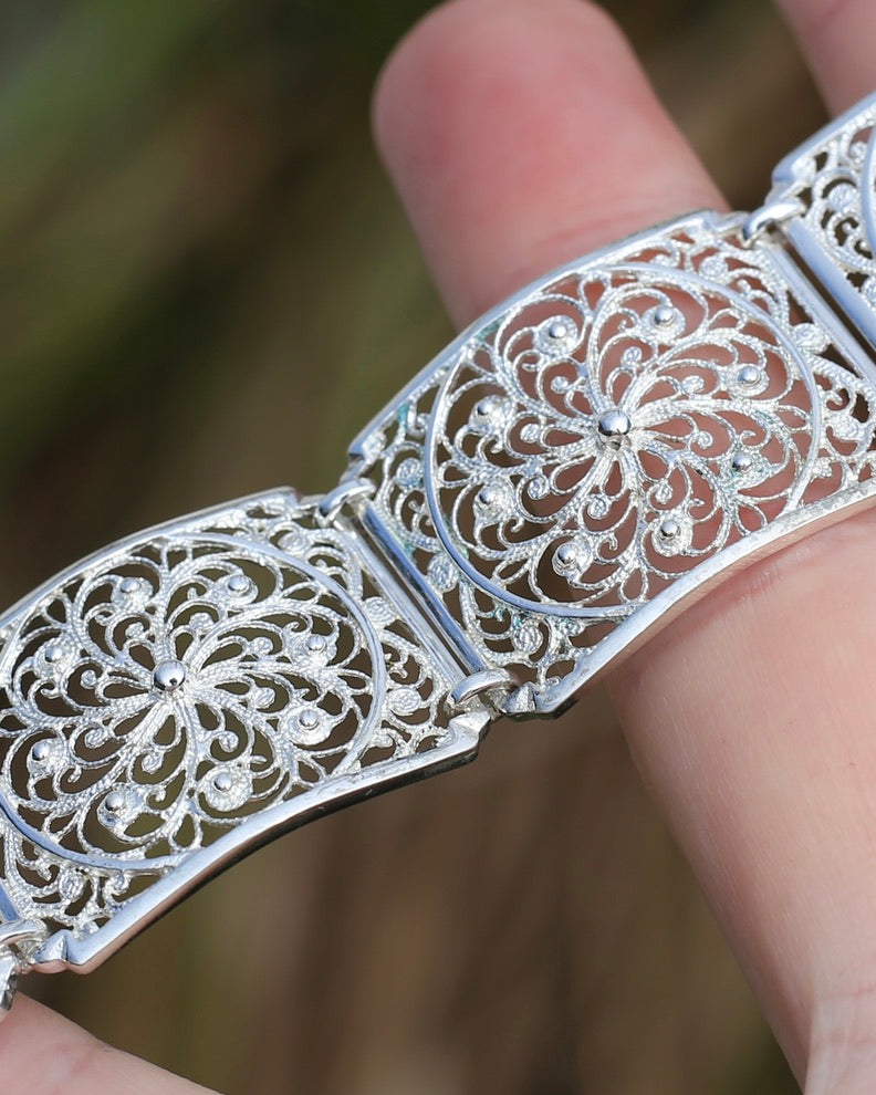 Vintage Filigree 835 Silver Bracelet with Safety Clasp, 835 European Silver, 20.75g, 7.5 inches or 19cm