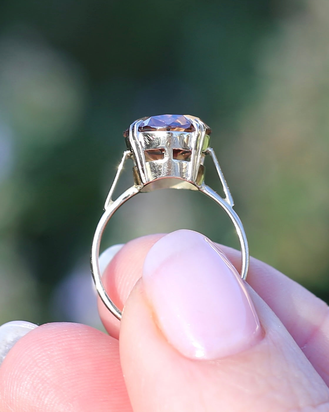 ON HOLD 7.9ct Mauve Damask Rose Oval Natural Zircon in Vintage 9ct Double Claw Ring, 9ct Yellow Gold, size M or 6.25, 3.59g
