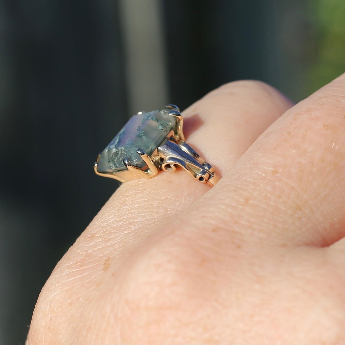 4.95ct Emerald Cut Moss Agate Ring with Fabulous Double Claws, 9ct Older Rosey Gold, size N1/2 or 6.75