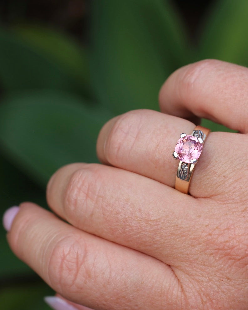 1.62ct Natural Pink Tourmaline in 1970s Mixed Metal Setting with Diamond Side Stones, size P or 7.5, 4.34g