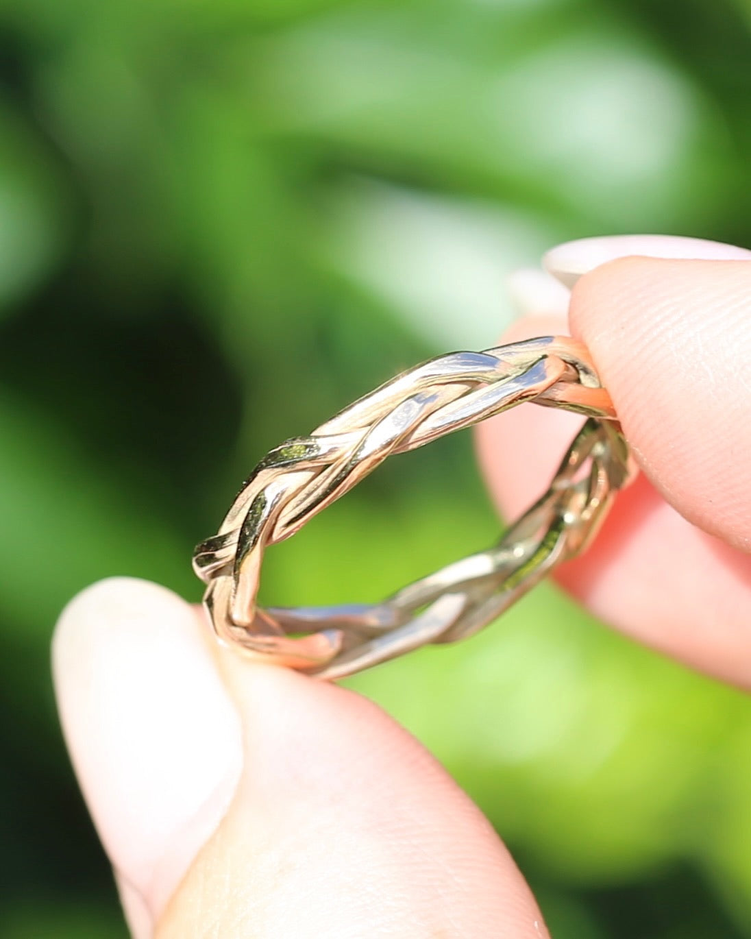 Reclaimed 9ct Yellow Gold Plaited Band, size 8.75 or just over R