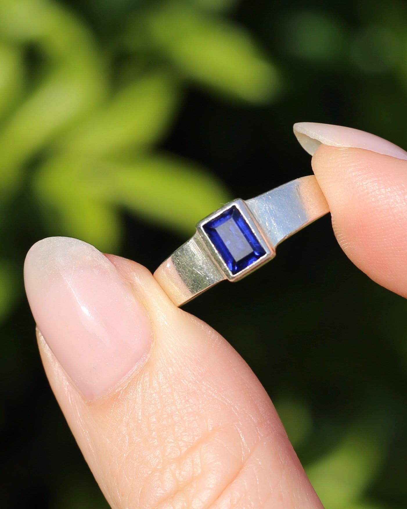 Blue Sapphire (Synthetic) Baguette in Bezel Set Silver Ring, size Q1/2 or 8.25 (fits more like a P1/2), 3.5g